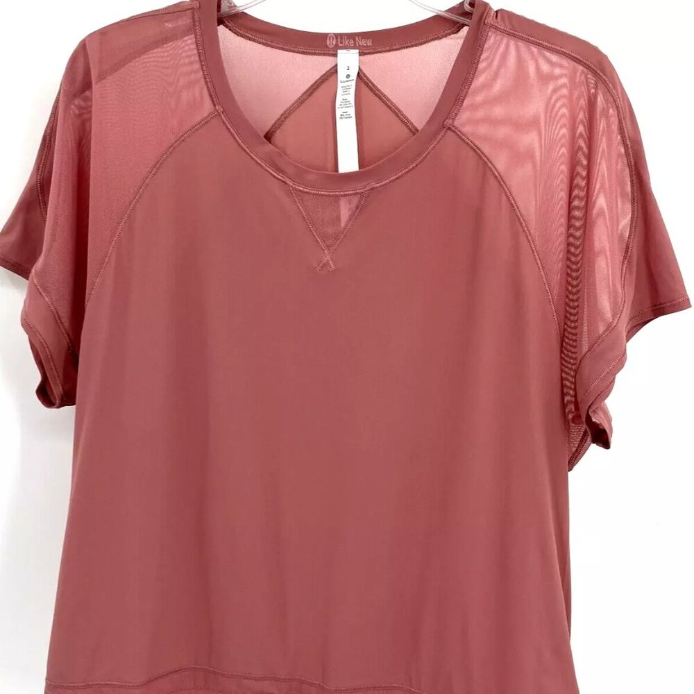 LULULEMON MIX AND MESH SHORT SLEEVE SHIRT Women Size 2 MAUVE TIE WAIST